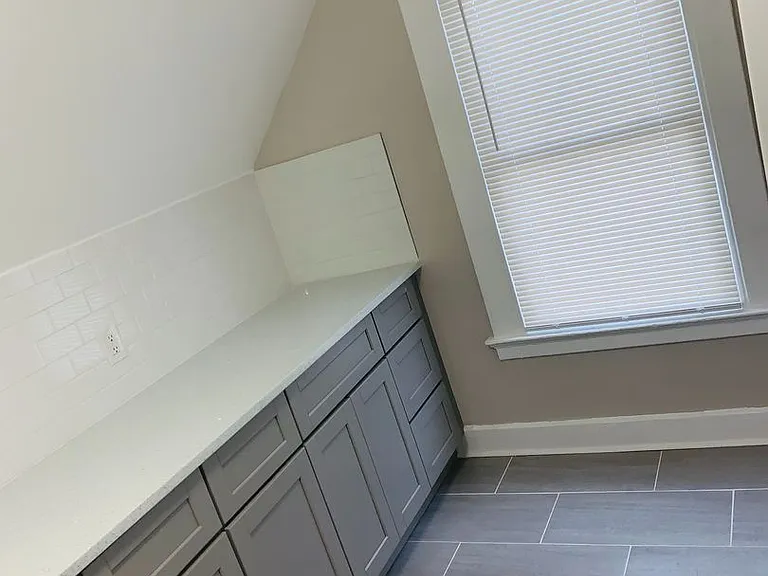 159 Grafton — Photo 10