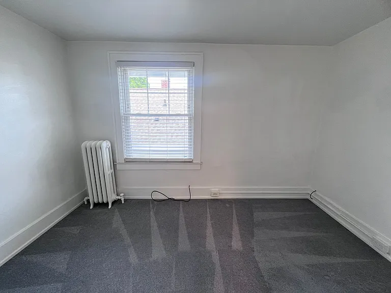 748 Crescent St NE — Photo 22