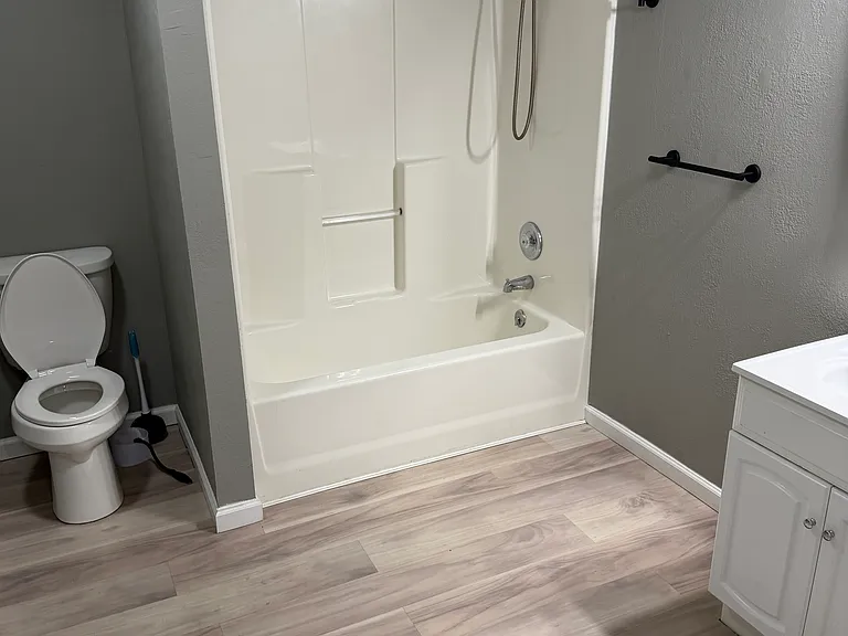 723 S Pinhook Dr — Photo 14