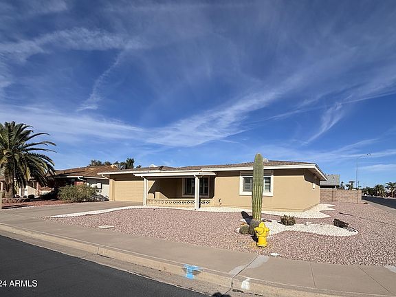 2nd image of 4754 E CARMEL Avenue