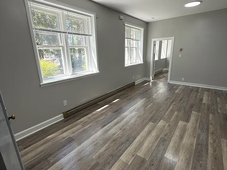 35-45-55 James Dr #1-A — Photo 9