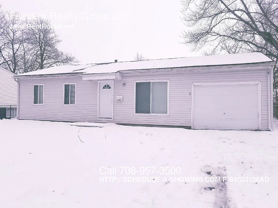 2440 222nd Pl photo 1