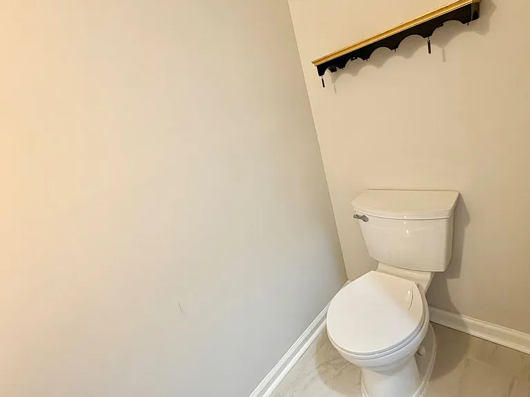 4216 Rogers Creek Ct — Photo 10