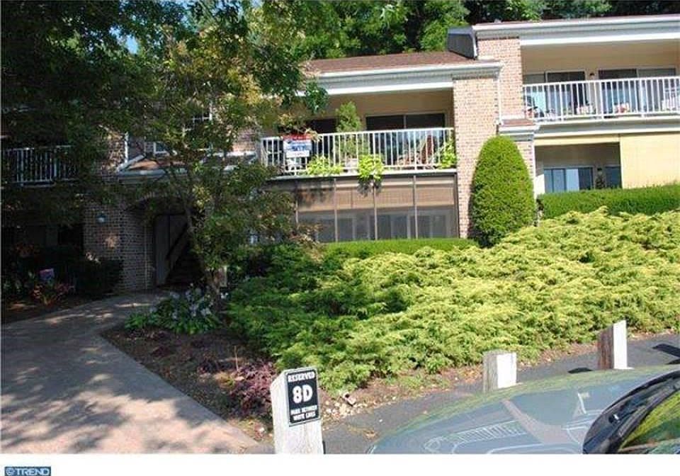 FRONT VIEW 2nd floor balcony overlooking golf course. Reserved parking space