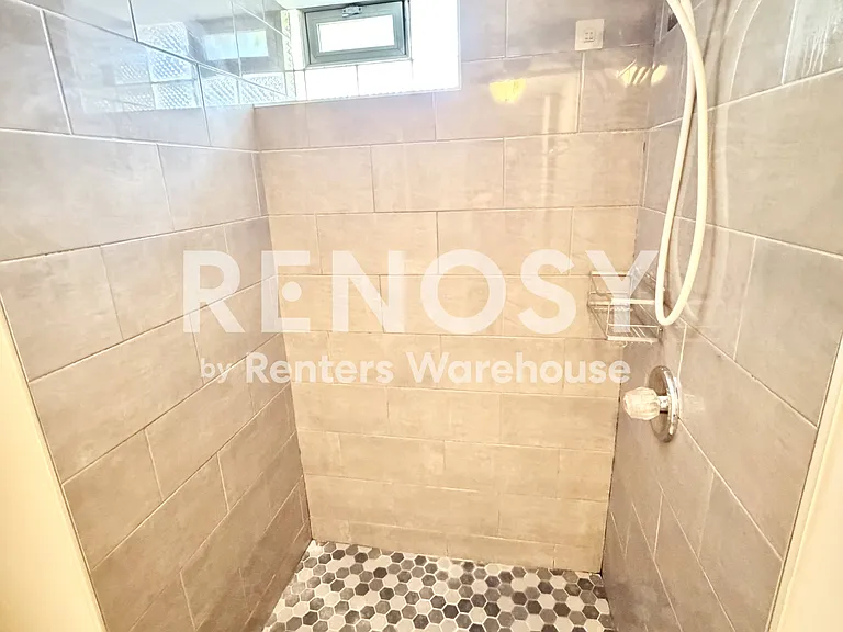 601 Warwick Rd — Photo 37