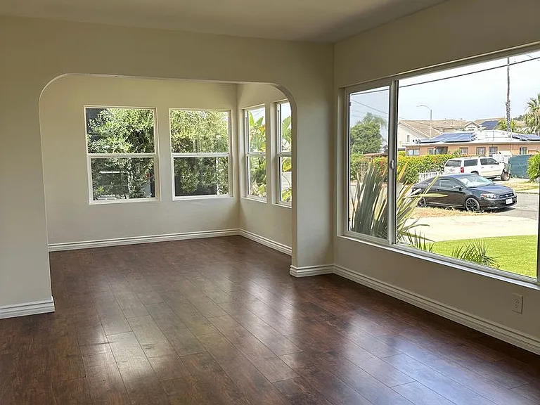 270 Shirley St — Photo 3