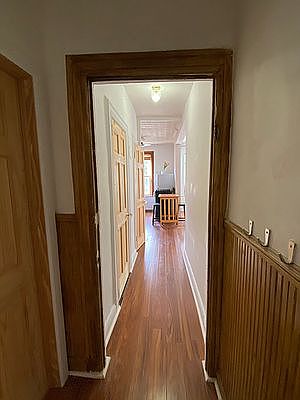 2nd image of 723 Greenwood Ave #2