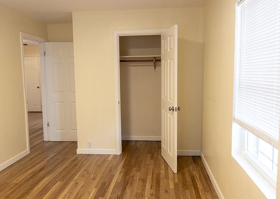 1st image of 318 Coleman Ave