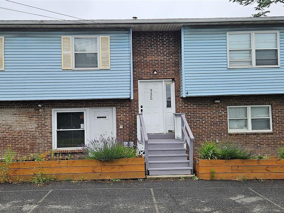 1st image of 935 Homestead Avenue