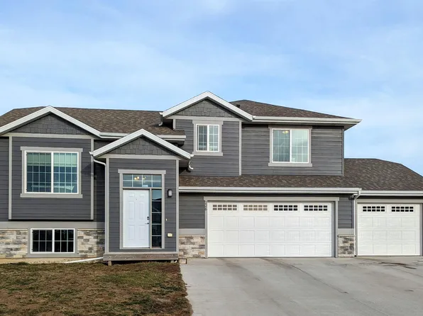 226 Creekside Ave, Harrisburg, SD 57032