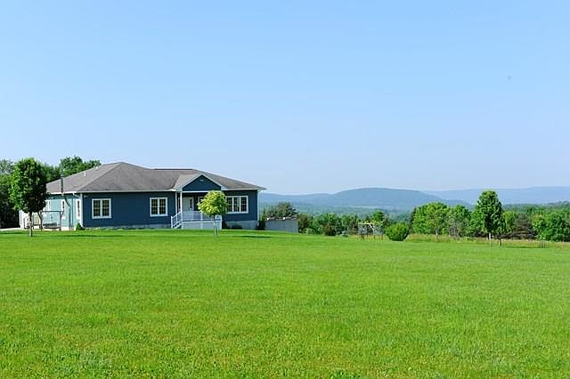 1st image of 40 Moses Ln