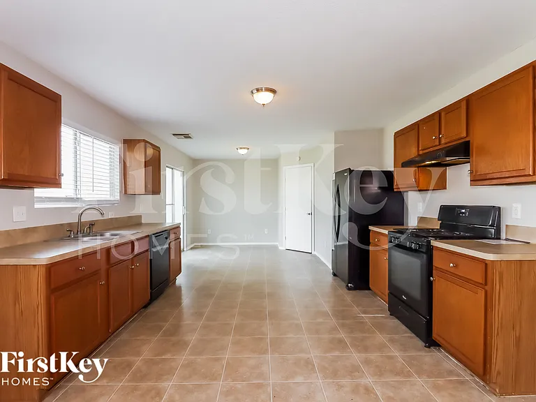 5018 Cottage Creek Ln — Photo 6