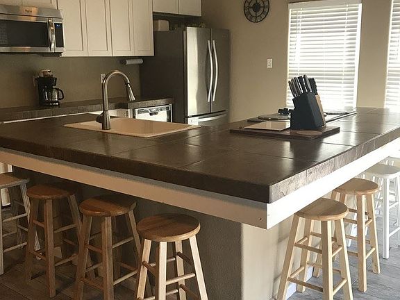 3rd image of 4023 Liberty Dr