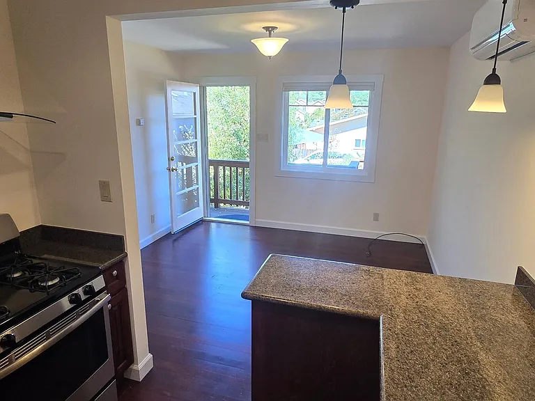 548 & 546 S Main St — Photo 11