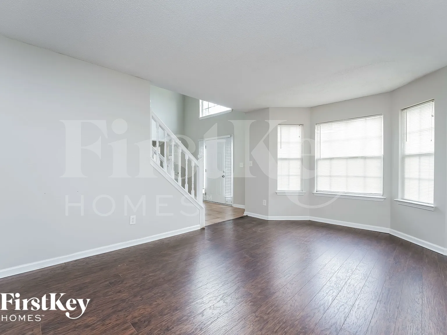 5 bed, 3.0 bath, 3254 sqft, $2,235 — Photo 2