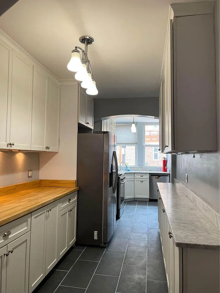 1422 Parkwood Pl NW — Photo 4