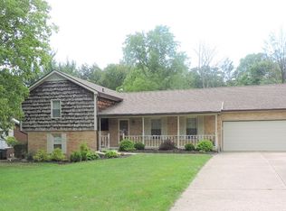 80 Country Club Dr, Danville, IL 61832