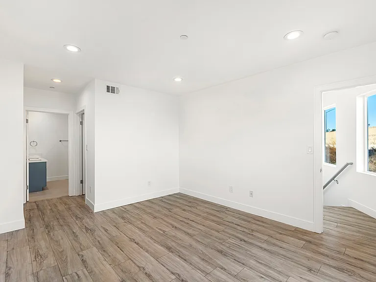 2414 S West View St #2416.5 — Photo 36