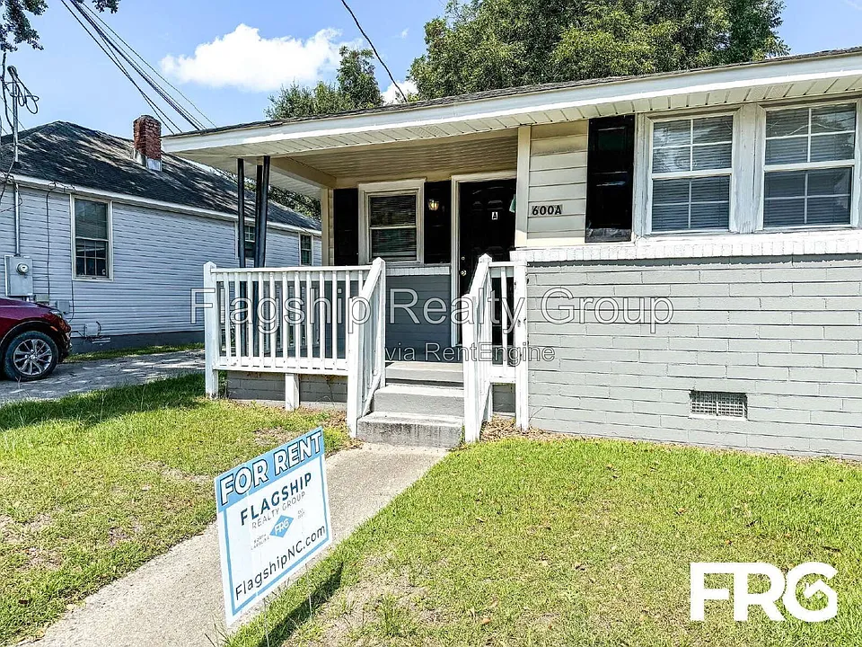 600 Howell St #A