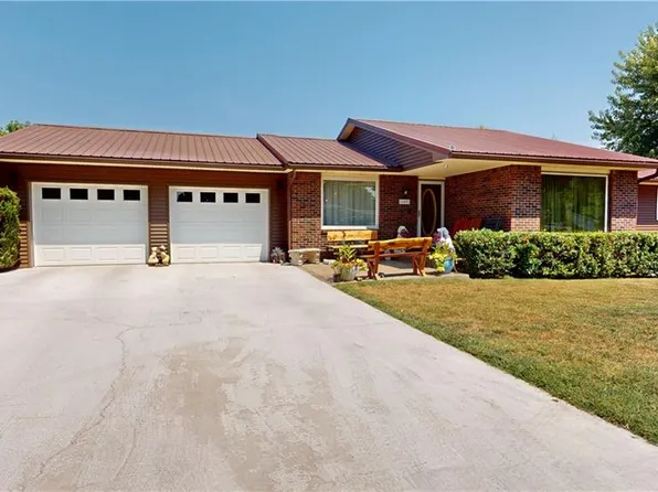 109 E Hardin Dr, Nevada, MO 64772