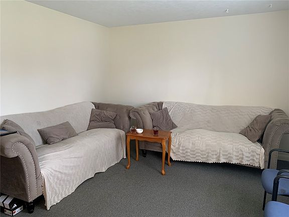 2nd image of 468 Elmgrove Rd #468