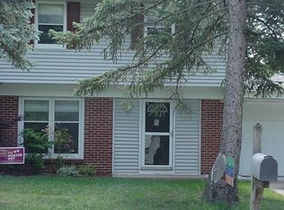 1307 Mount Vernon Dr, Bloomington, IL