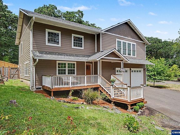 2nd image of 1405 Laurel Heights Dr NW