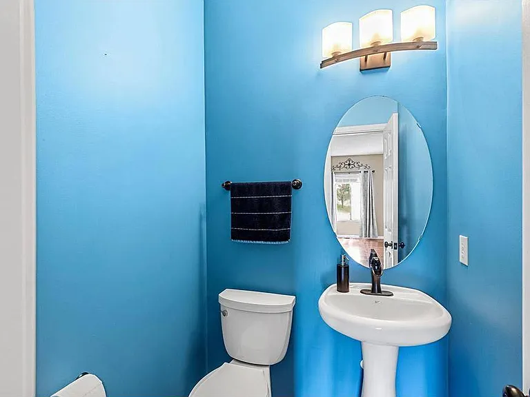3644 Abercrombie Ln — Photo 3