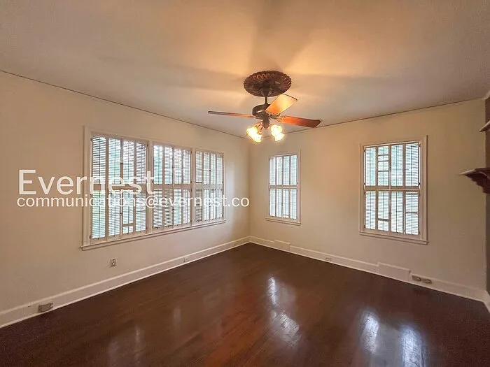 756 S Willett St — Photo 14