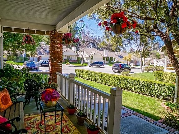 4th image of 23701 Cameron Ct