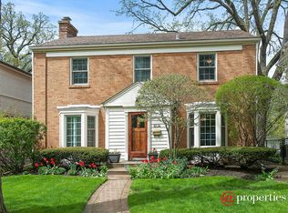 604 Maple Ave, Wilmette, IL 60091