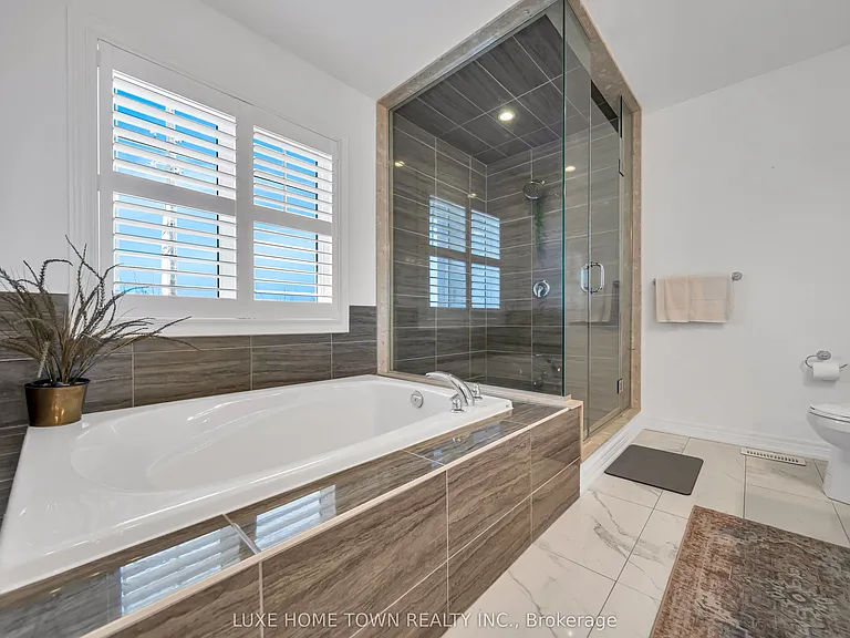 19 Findlay Way — Photo 37