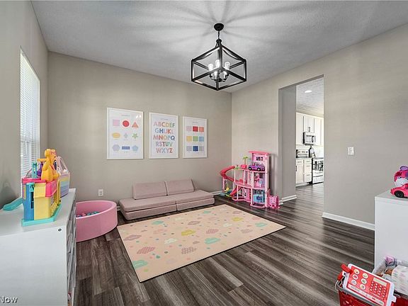 5th image of 8133 Ashford Cir