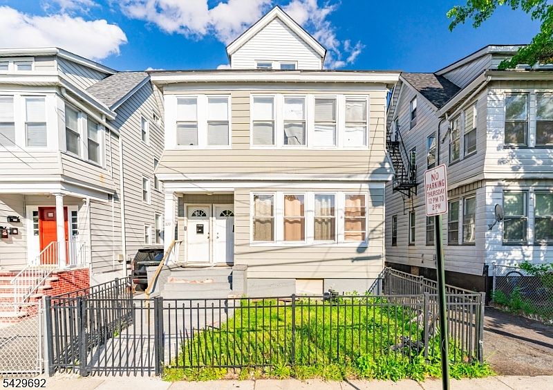 1st image of 200 Munn Ave