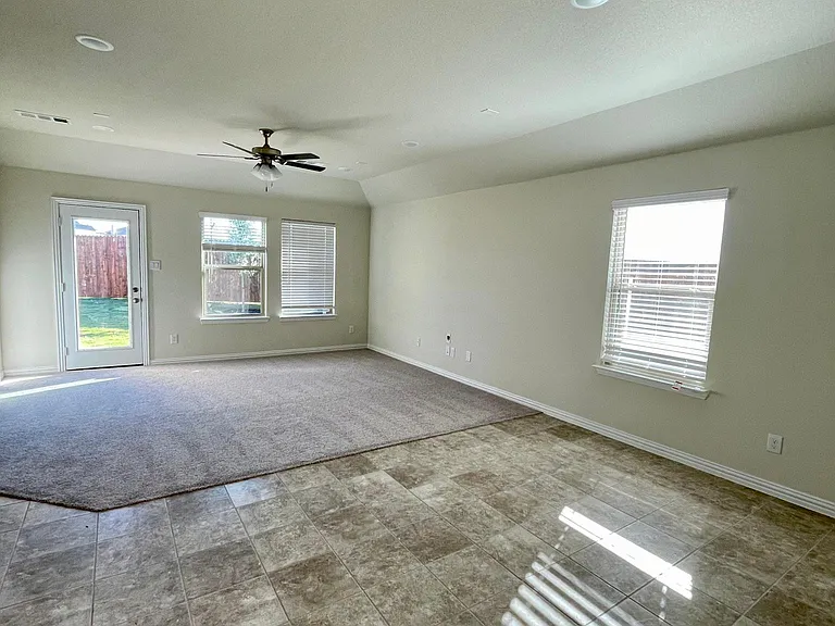 4042 Sparrow Trl — Photo 4