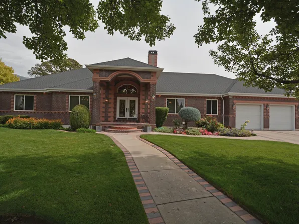 960 E Par Three Cir, Fruit Heights, UT 84037