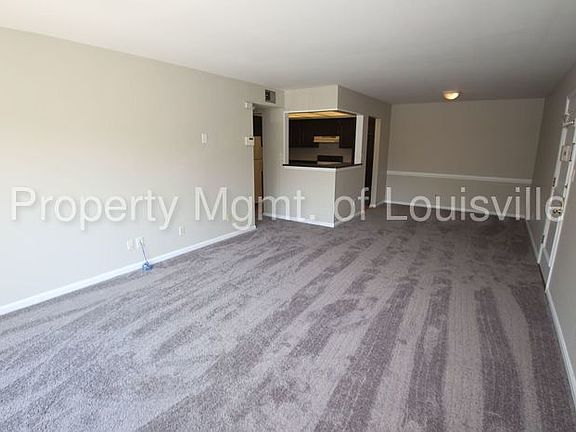3rd image of 407 Highwood Dr