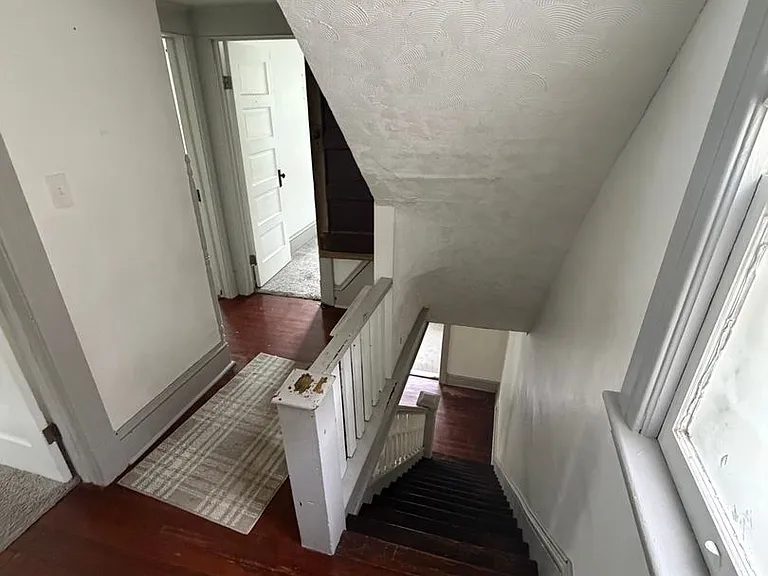 661 Myrtle Ave — Photo 8