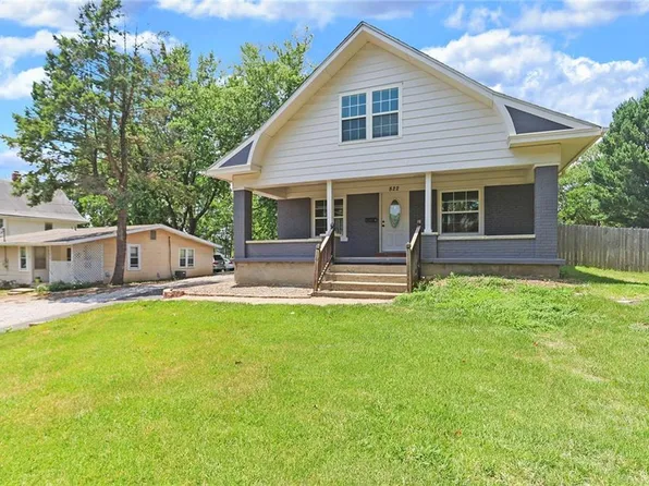 822 S Crysler Ave, Independence, MO 64052