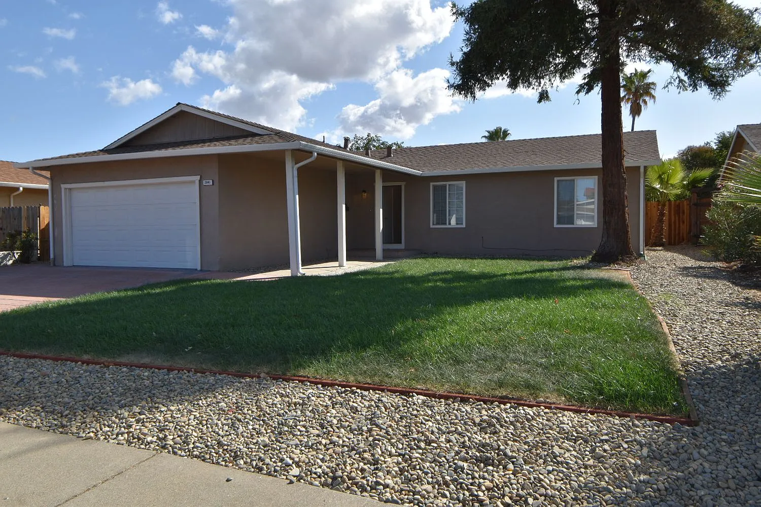 2841 Seville Cir photo 1