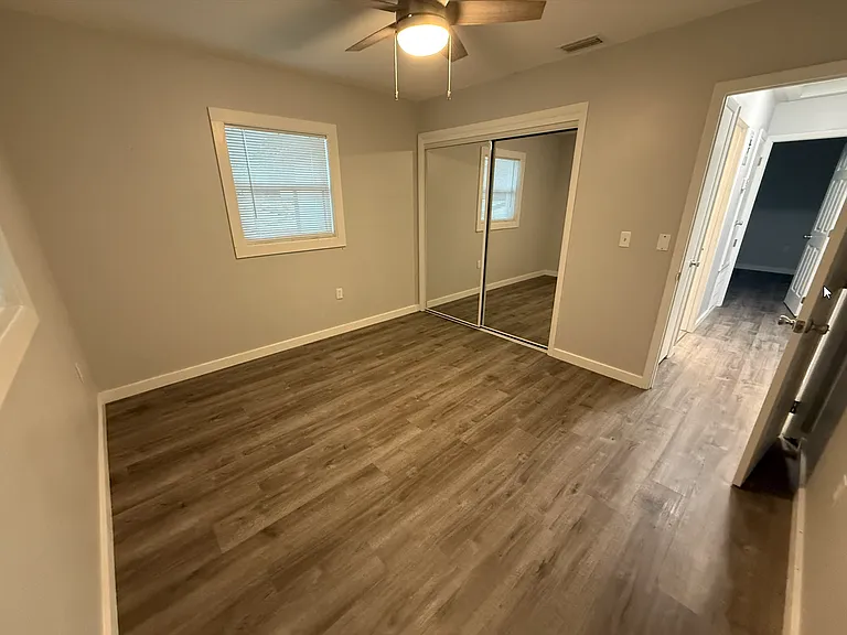 112 Watters Dr — Photo 9