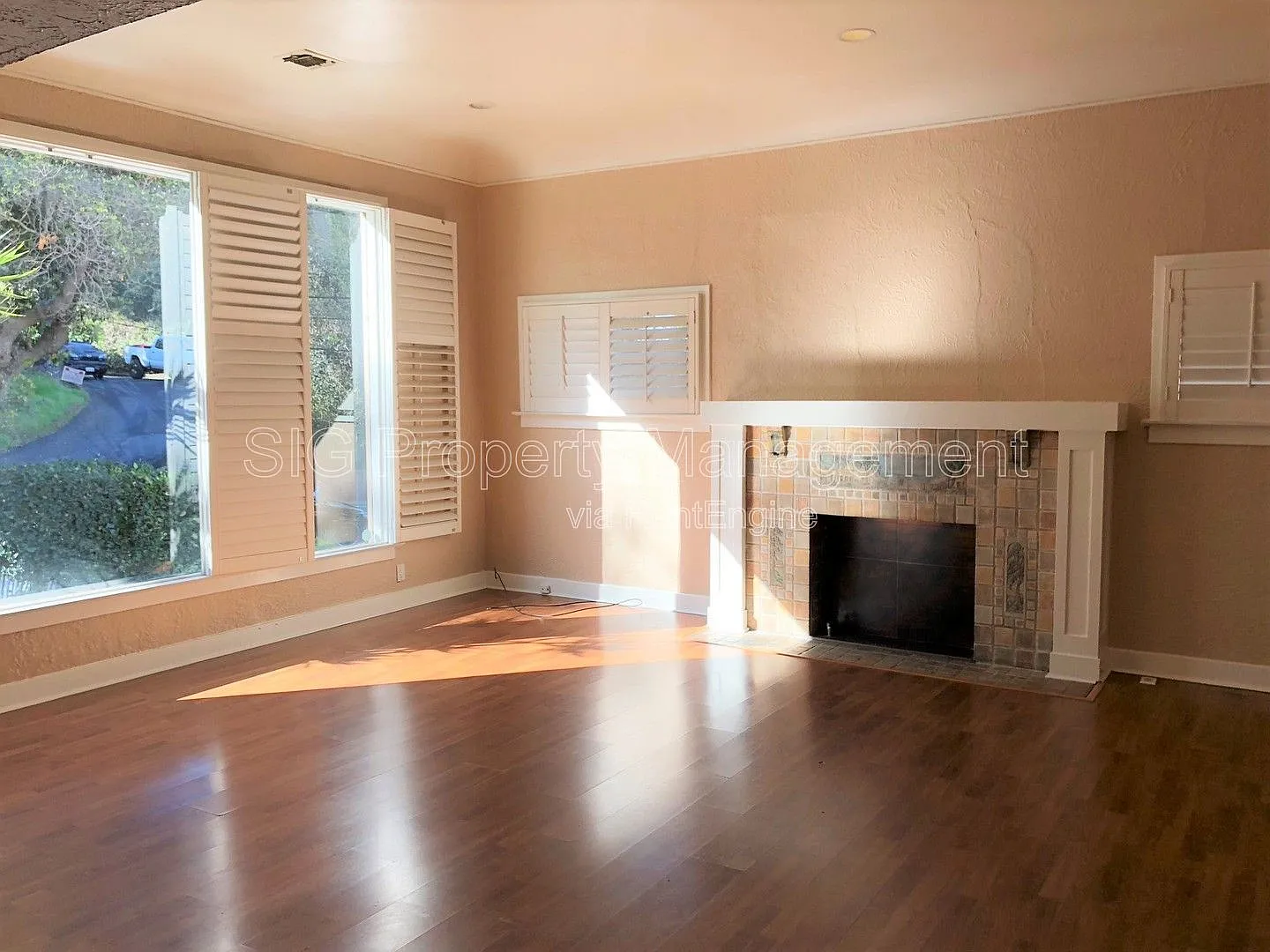 2 bed, 1.5 bath, 800 sqft, $3,100 — Photo 4