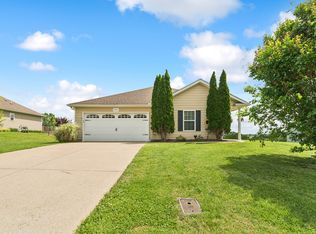 2207 Carpenter Bee Dr, Columbia, TN 38401