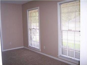 5th image of 4627 Woodvale Dr