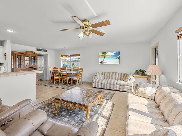 43 Waterford Cir #B — Photo 8