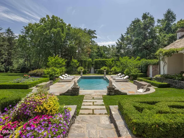80 Round Hill Rd, Greenwich, CT 06831