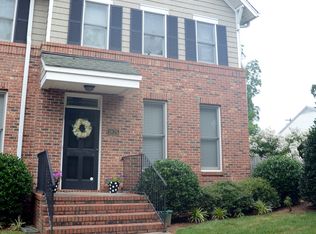 1825 Saluda Ct, Raleigh, NC 27608