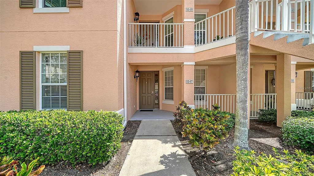 2 bed, 2.0 bath, 1652 sqft, $3,600 — Photo 1