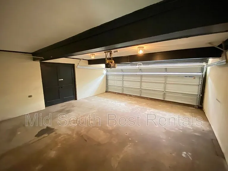 6145 Quince Rd — Photo 6