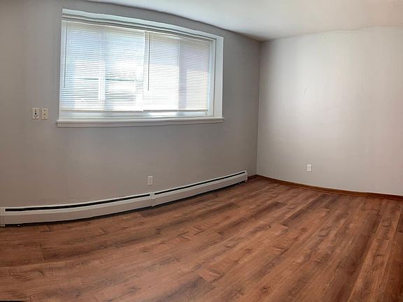 5th image of 500 W 28th St #3